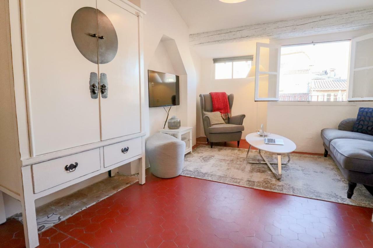 Clt - Unique Duplex & Terrace On The Provencal Market 앙티브 외부 사진