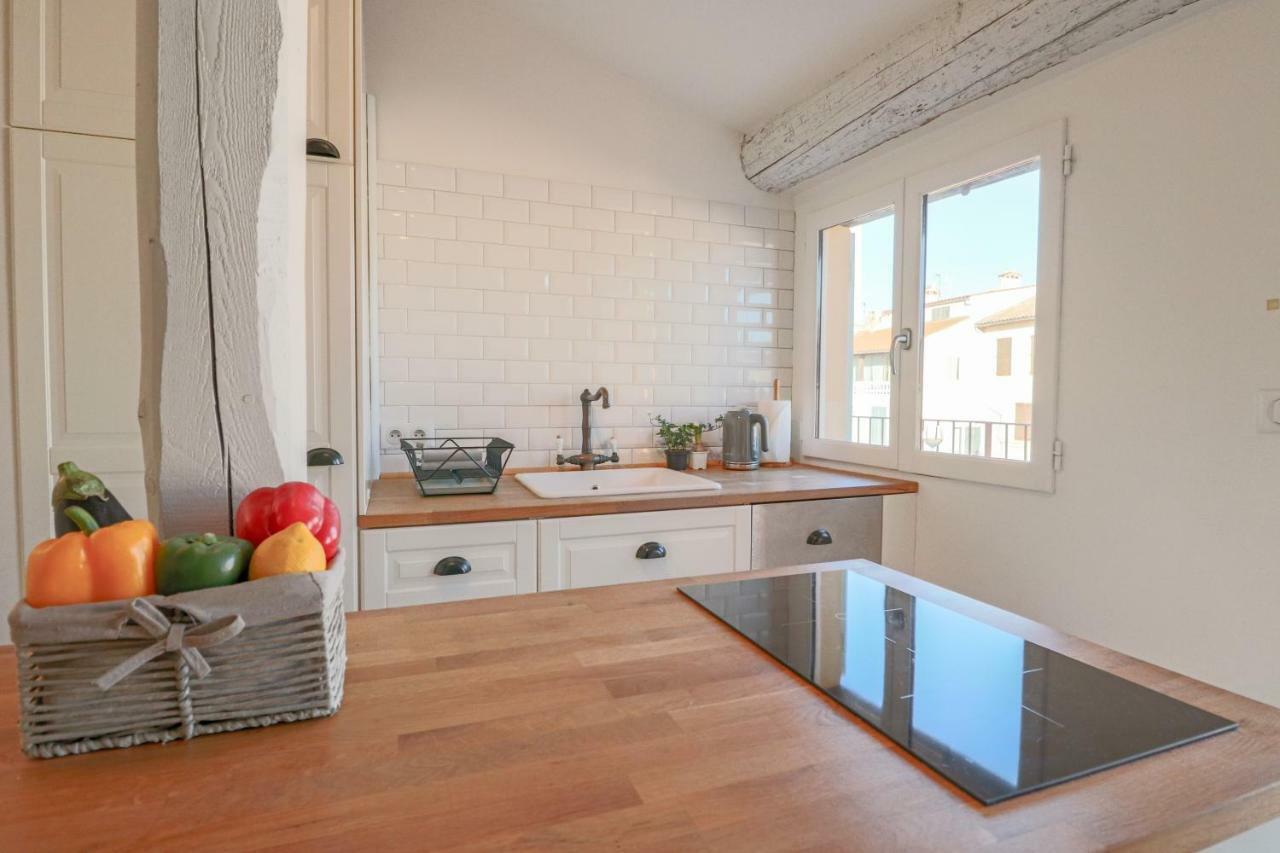 Clt - Unique Duplex & Terrace On The Provencal Market 앙티브 외부 사진